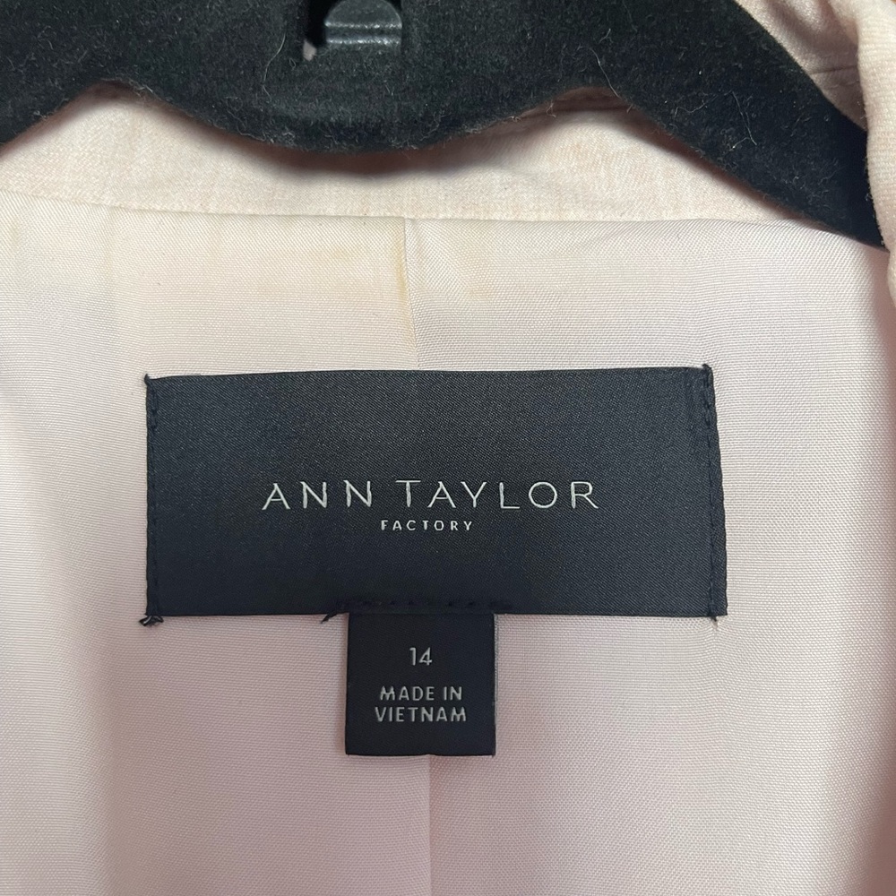 Ann Taylor Factory light pink blazer size 14